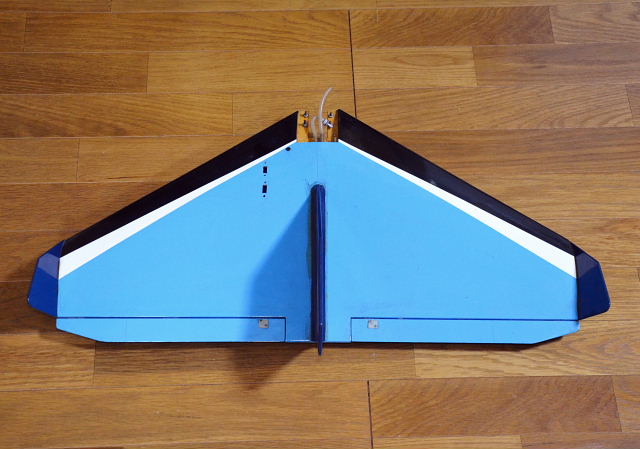 写真は当店で撮影した物です。